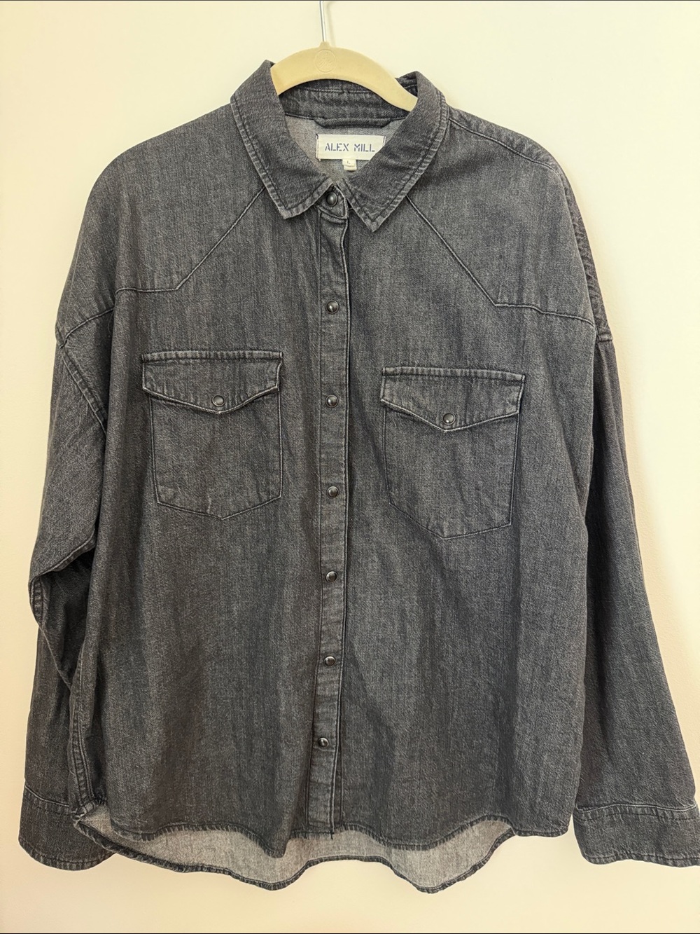 Woman’s Alex Mill Washed Charcoal Denim Button-Front Shirt. large